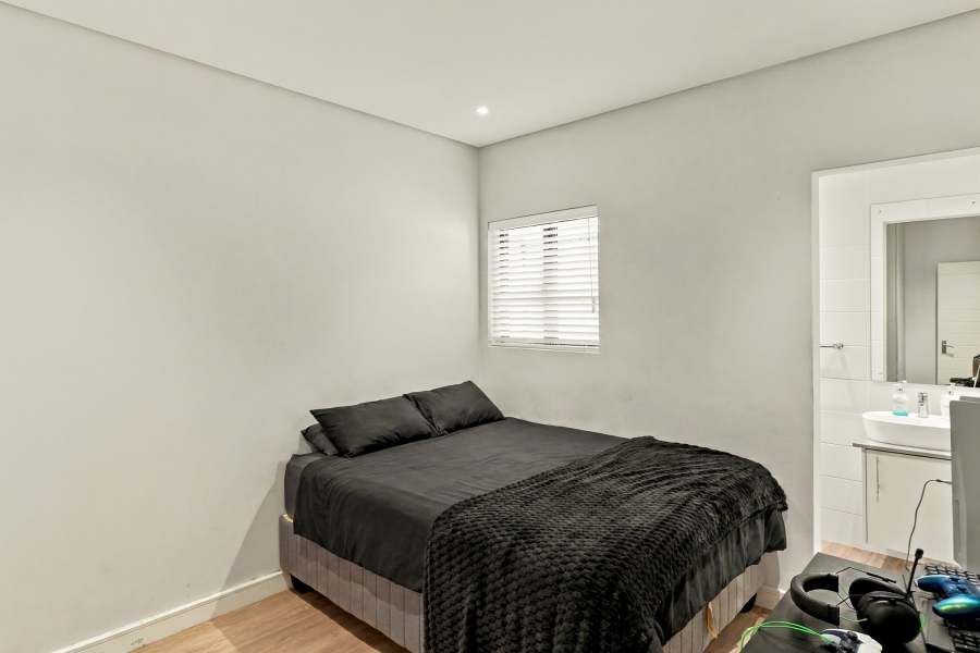 4 Bedroom Property for Sale in Somerset Ridge Western Cape